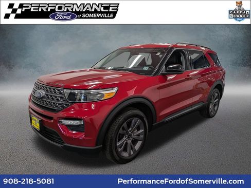 Used 2023 Ford Explorer XLT w/ Equipment Group 202A AWD/4WD image 1