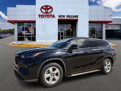 Used 2022 Toyota Highlander LE