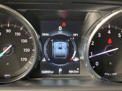 Used 2016 Land Rover Range Rover Sport SE image 23