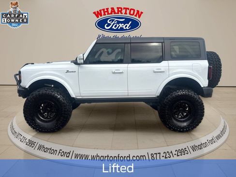 Used 2025 Ford Bronco Outer Banks AWD/4WD image 3
