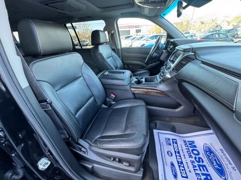 Used 2016 Chevrolet Suburban LT w/ Luxury Package AWD/4WD image 31