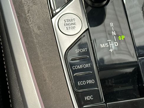 Used 2023 BMW X5 xDrive40i w/ M Sport Package AWD/4WD image 23