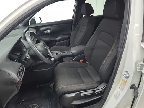 Used 2024 Honda HR-V Sport image 29