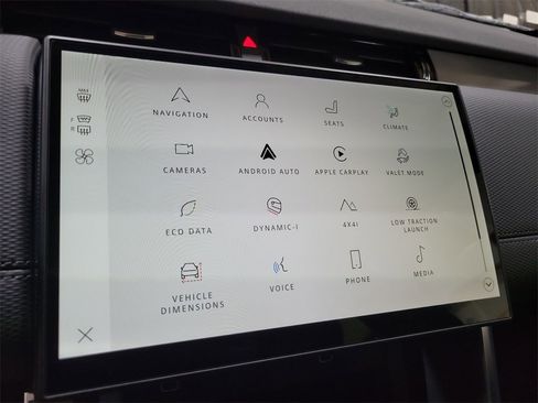 New 2025 Land Rover Discovery Sport Dynamic SE image 32