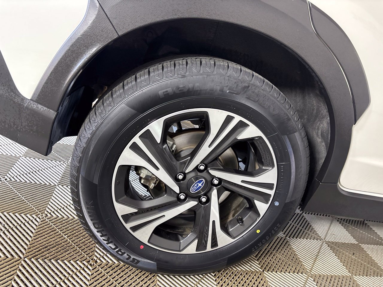 Used 2025 Subaru Crosstrek 2.5i Premium AWD/4WD image 32