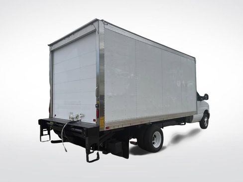 Used 2024 Ford E-450 and Econoline 450 Super Duty w/ Power Windows & Locks Group RWD image 5