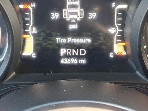 Used 2024 Jeep Wrangler Rubicon image 19