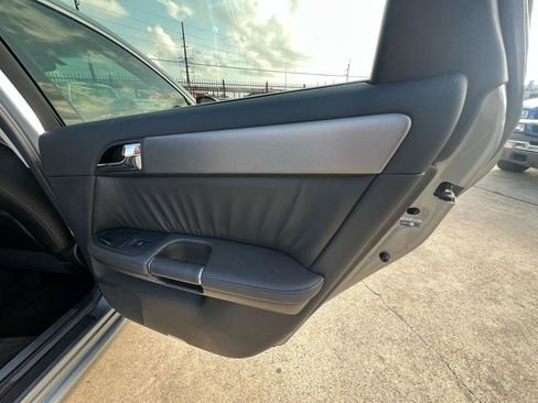 Used 2007 INFINITI M45 Sport w/ Technology Pkg RWD image 18