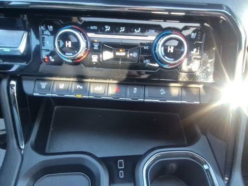 Used 2024 GMC Sierra 3500 AT4 w/ Technology Package image 34