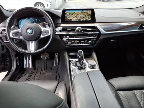 Used 2019 BMW M550i xDrive w/ Premium Package image 13