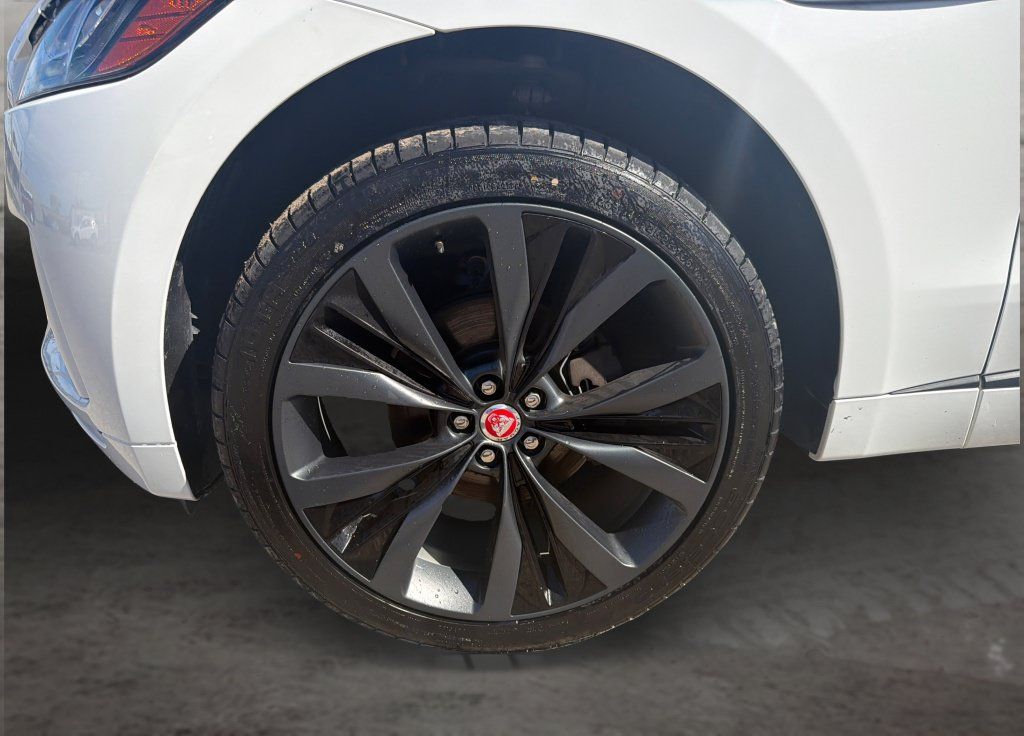 Used 2020 Jaguar F-PACE R-Sport AWD/4WD image 21
