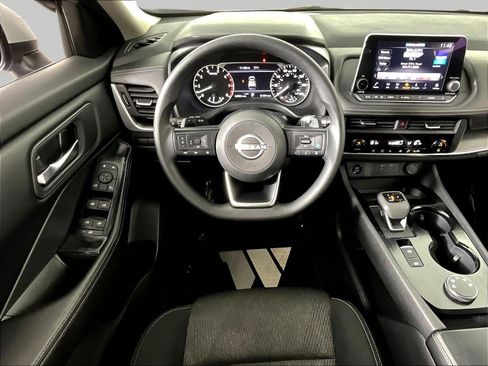 Certified 2024 Nissan Rogue SV AWD/4WD image 8