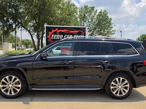 Used 2015 Mercedes-Benz GL 450 4MATIC w/ Appearance Package image 2