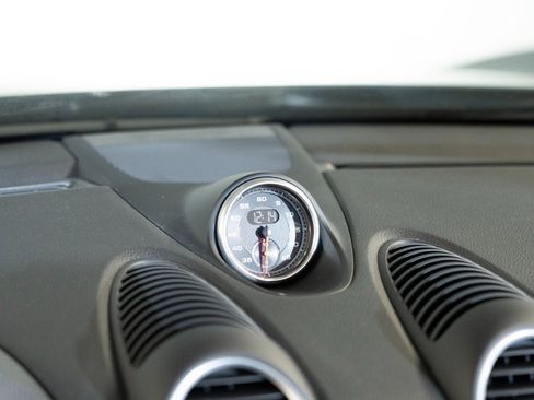 Certified 2025 Porsche 718 Boxster RWD image 20