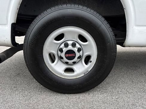 Used 2019 GMC Savana 2500 w/ Driver Convenience Package RWD image 26