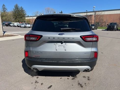 Used 2023 Ford Escape Active image 6