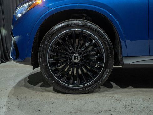 New 2026 Mercedes-Benz GLC 300 300 SUV image 5