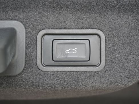 Used 2014 Audi A8 3.0T image 31