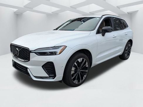 New 2026 Volvo XC60 B5 Plus w/ Protection Package Premier AWD/4WD image 10