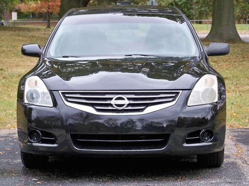 Used 2011 Nissan Altima 2.5 S FWD image 11