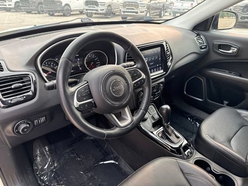 Used 2020 Jeep Compass Limited w/ Advanced Safety Group AWD/4WD image 2