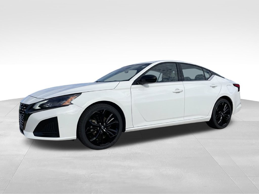 Used 2024 Nissan Altima 2.5 SR FWD image 5
