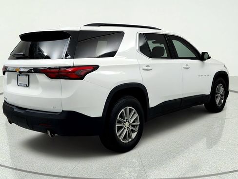 Certified 2023 Chevrolet Traverse LT FWD image 5