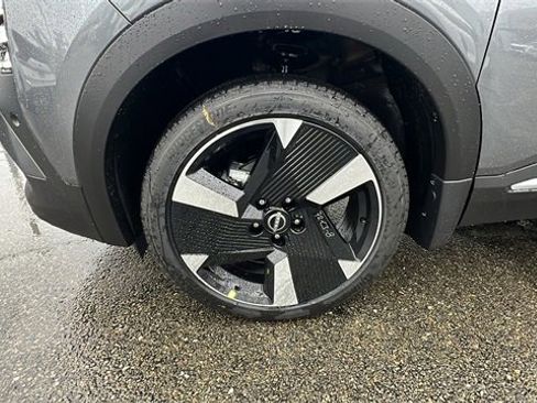 New 2025 Nissan Kicks SR w/ Illumination Package image 11