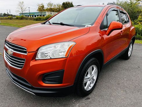 Used 2015 Chevrolet Trax LT w/ LT Sun and Sound Package image 2