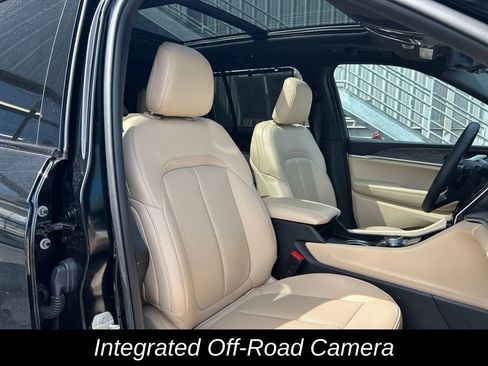 Used 2023 Jeep Grand Cherokee 4WD 4xe w/ Luxury Tech Group II image 39