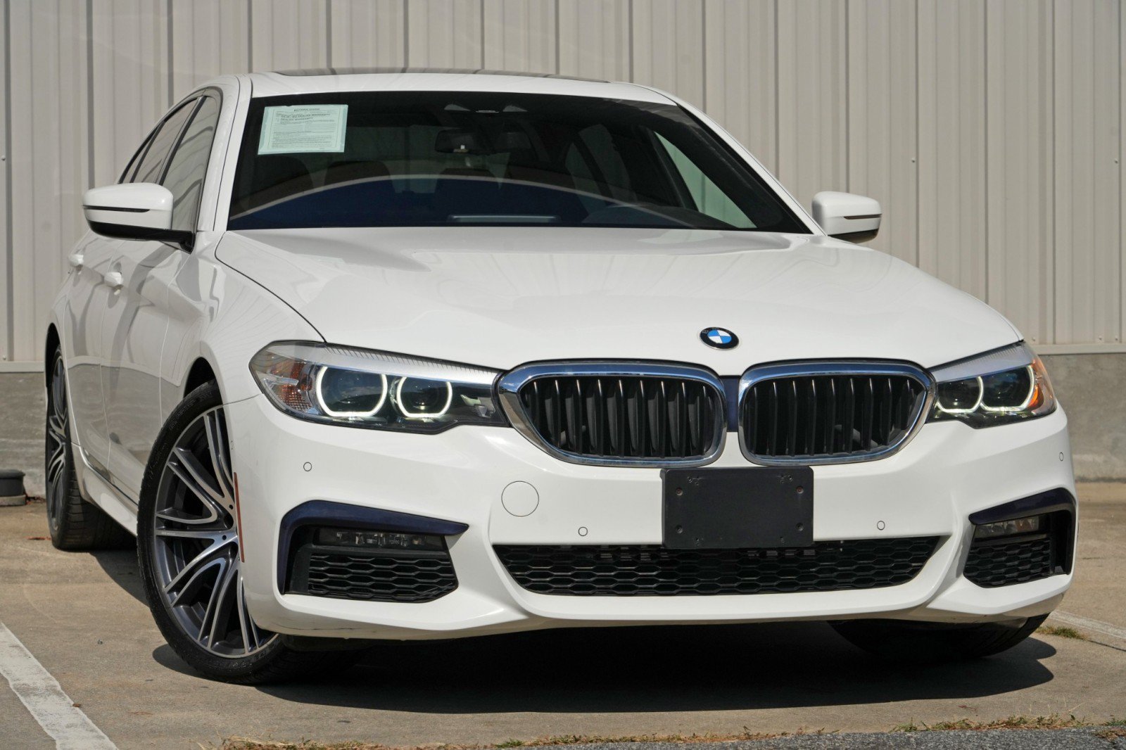 Used 2019 BMW 540i w/ M Sport Package RWD image 4