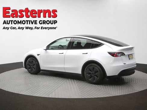 Used 2021 Tesla Model Y Long Range AWD/4WD image 57