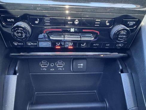 New 2025 Jeep Grand Cherokee Limited image 22