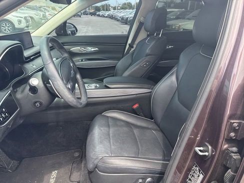 Used 2023 Genesis GV70 2.5T w/ Advanced Package AWD/4WD image 27