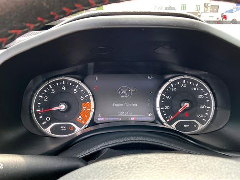 Used 2022 Jeep Renegade Trailhawk image 24