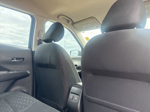 Used 2023 Nissan Kicks SV FWD image 25