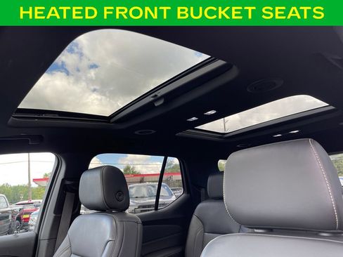 Used 2023 Chevrolet Traverse LT w/ LT Premium Package AWD/4WD image 16