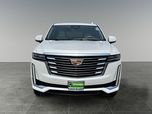 Used 2023 Cadillac Escalade Premium Luxury Platinum image 3