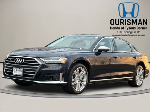 Used 2020 Audi S8 L image 2