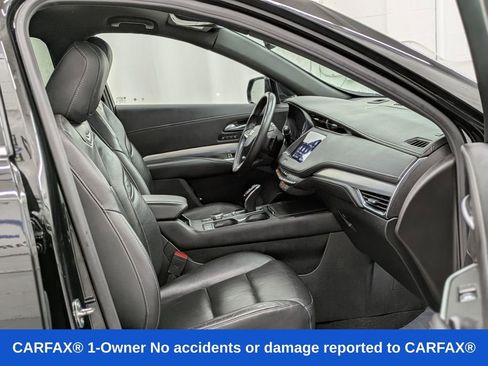 Used 2023 Cadillac XT4 Premium Luxury AWD/4WD image 21