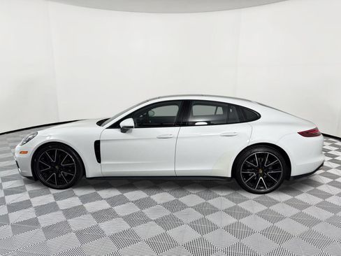 Certified 2019 Porsche Panamera image 2
