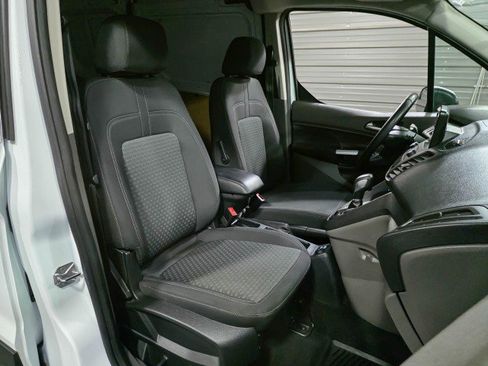 Used 2020 Ford Transit Connect XLT image 16
