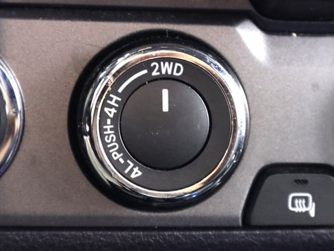 Used 2019 Toyota Tacoma TRD Off-Road image 22