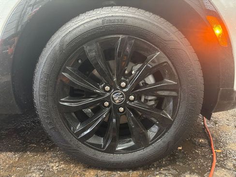 Used 2025 Buick Envista Sport Touring FWD image 30