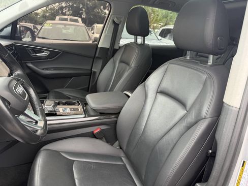 Used 2020 Audi Q7 3.0T Premium Plus AWD/4WD image 12