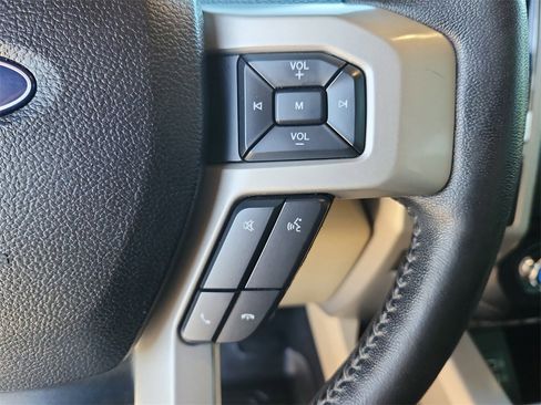 Used 2019 Ford F250 Lariat w/ Chrome Package image 24