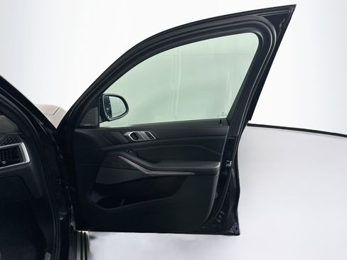 Used 2024 BMW X5 sDrive40i w/ Premium Package RWD image 35