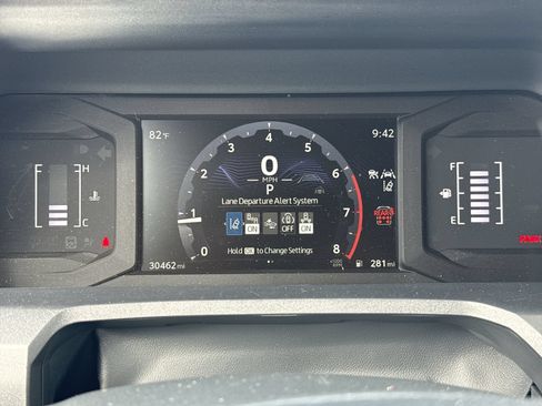 Certified 2025 Toyota 4Runner SR5 AWD/4WD image 10