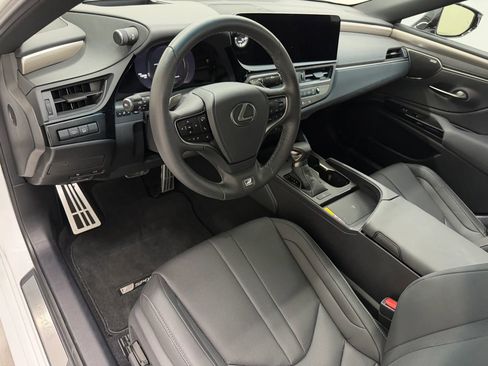 Used 2024 Lexus ES 350 F Sport w/ Accessory Package (Z1) FWD image 9