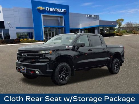 Used 2022 Chevrolet Silverado 1500 LT Trail Boss w/ Bed Protection Package image 4